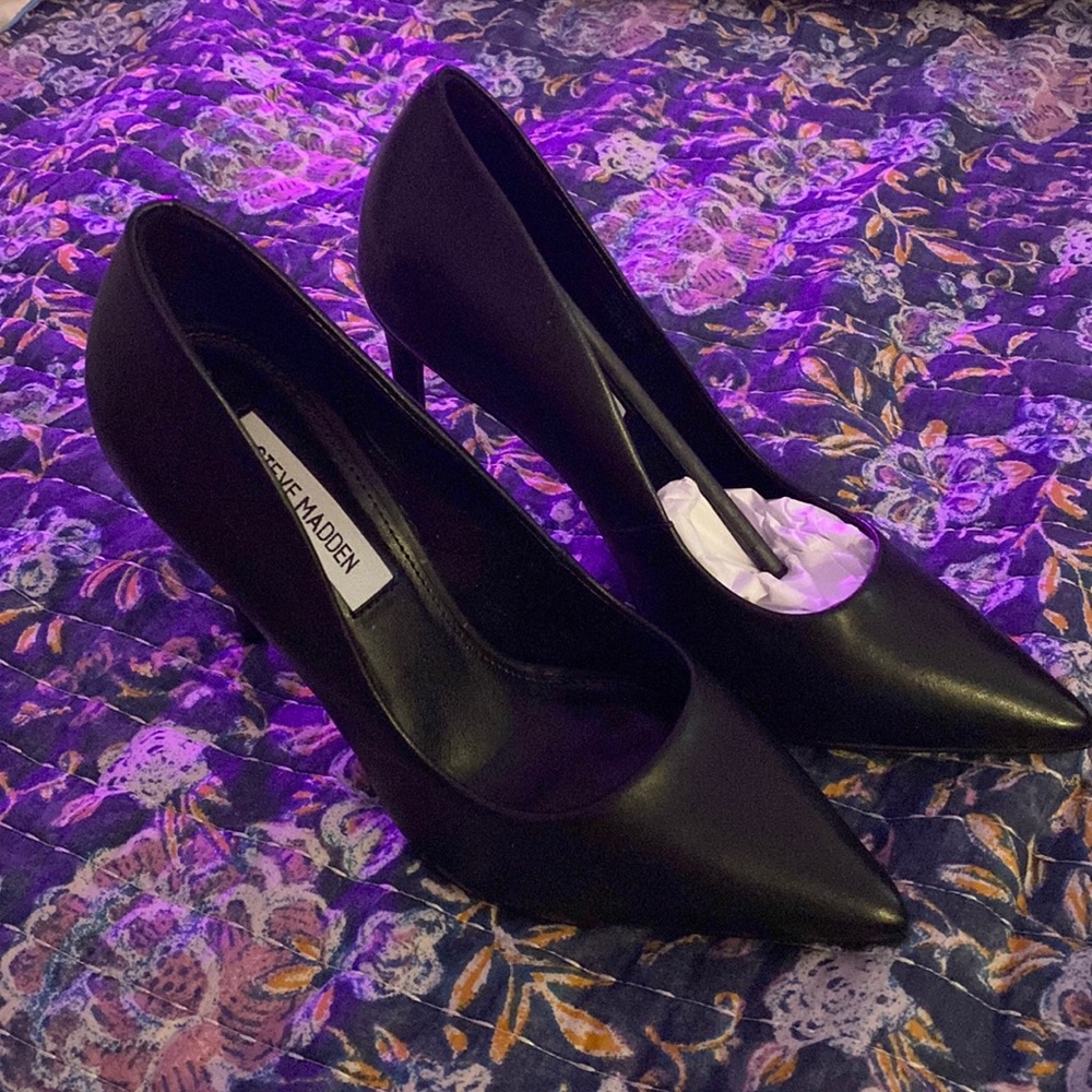 Steve Madden heels never worn